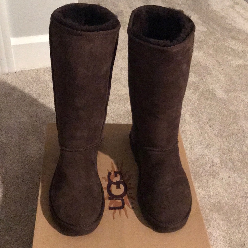 UGG Classic Tall Chocolate